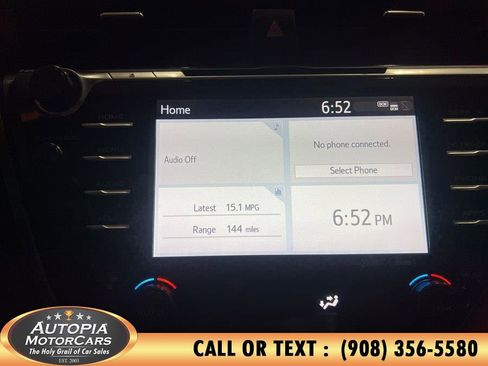 Used 2020 Toyota Camry XSE FWD image 25
