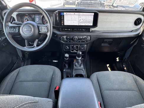 Used 2024 Jeep Wrangler Unlimited Sport AWD/4WD image 21