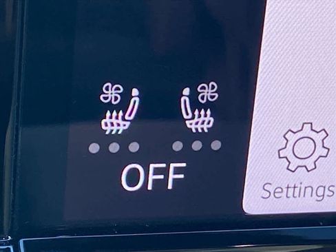 Used 2024 Volkswagen Atlas SEL Premium R-Line image 17