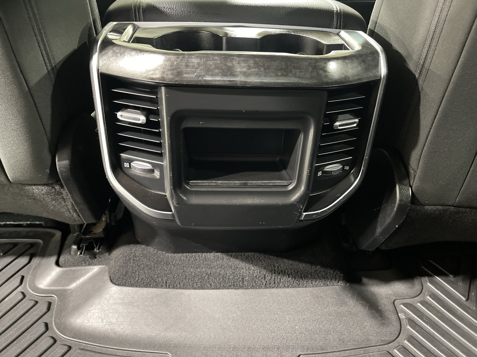Used 2019 RAM 1500 Big Horn AWD/4WD image 14