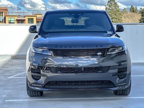 Used 2024 Land Rover Range Rover Sport Dynamic SE image 11