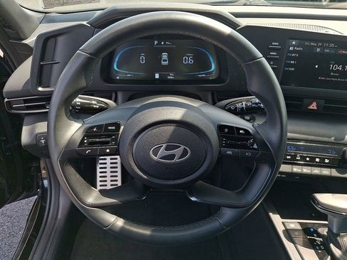 Used 2025 Hyundai Elantra Sport w/ Cargo Package FWD image 16