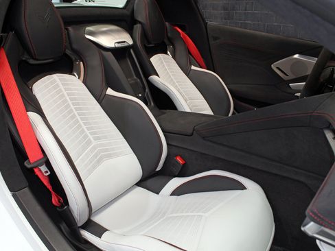 Used 2023 Chevrolet Corvette Z06 RWD image 53