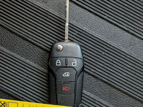 Used 2022 Ford Transit 350 XLT image 36