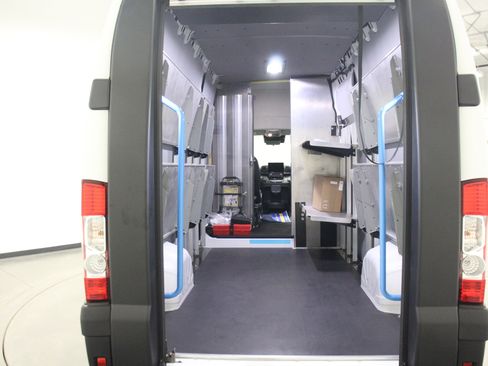 Used 2024 RAM ProMaster 3500 w/ Delivery Van Package image 13