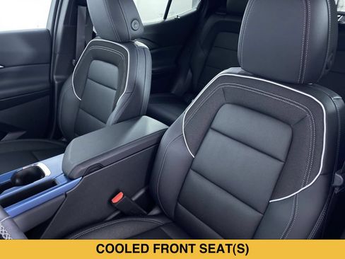 Certified 2024 Chevrolet Equinox EV LT FWD image 10