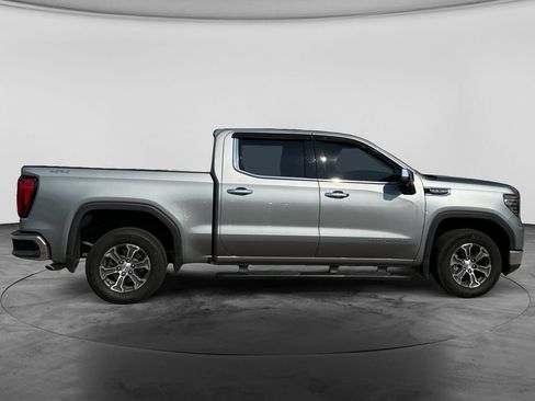 Used 2023 GMC Sierra 1500 SLT AWD/4WD image 11