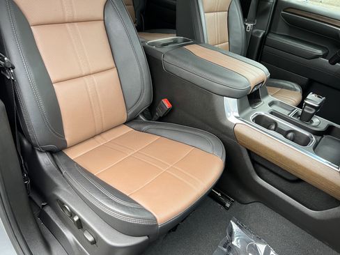 Used 2023 Chevrolet Silverado 1500 High Country w/ Max Trailering Package image 23