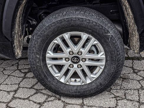 Used 2025 Toyota Tundra SR5 AWD/4WD image 7