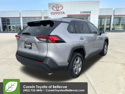 Used 2025 Toyota RAV4 XLE image 5