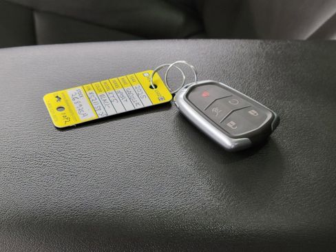 Certified 2025 Cadillac XT5 Sportv w/ Technology Package image 27