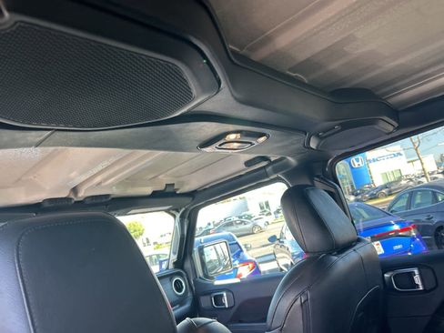 Used 2023 Jeep Wrangler Sahara w/ Safety Group image 30