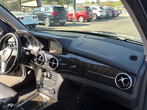 Used 2015 Mercedes-Benz GLK 350 2WD image 15