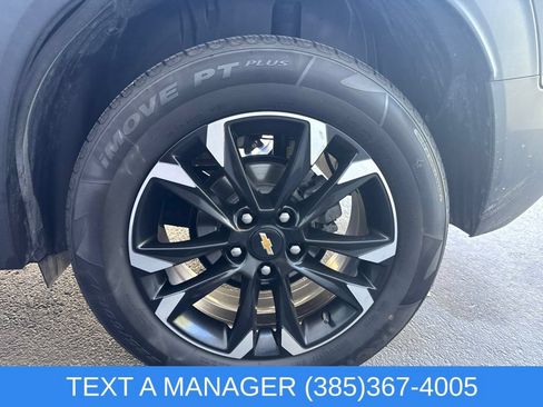 Used 2021 Chevrolet TrailBlazer LT w/ Convenience Package FWD image 9
