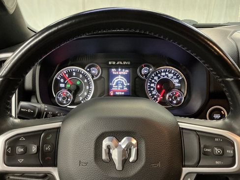 Used 2022 RAM 1500 Big Horn AWD/4WD image 13
