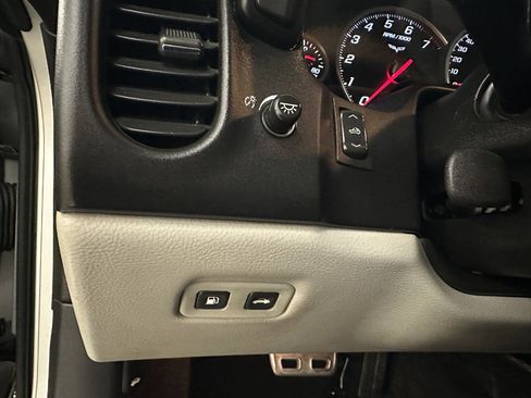 Used 2008 Chevrolet Corvette Convertible w/ Preferred Equipment Group image 49