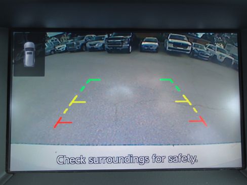 Used 2018 Nissan Pathfinder SV w/ SV All Weather Package AWD/4WD image 17