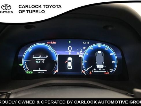 Used 2025 Toyota Camry XSE FWD image 19