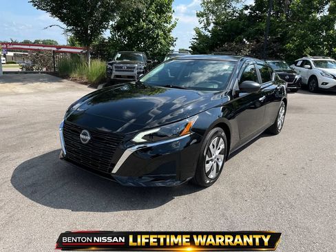 Certified 2025 Nissan Altima 2.5 S FWD image 4