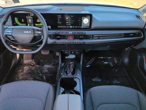 Used 2025 Kia K4 FWD image 13