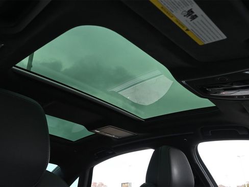 Used 2024 Audi S8 image 24