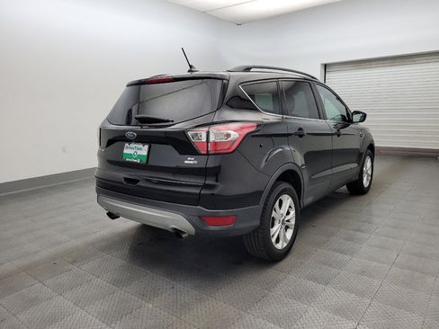 Used 2018 Ford Escape SE w/ SE Sync 3 Package image 9