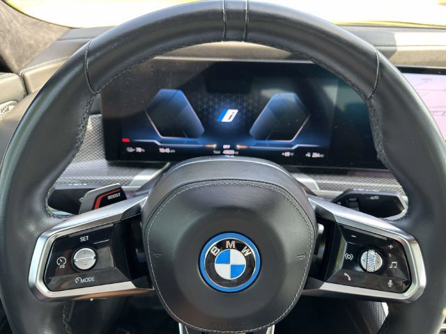 Certified 2023 BMW i7 xDrive60 AWD/4WD image 28