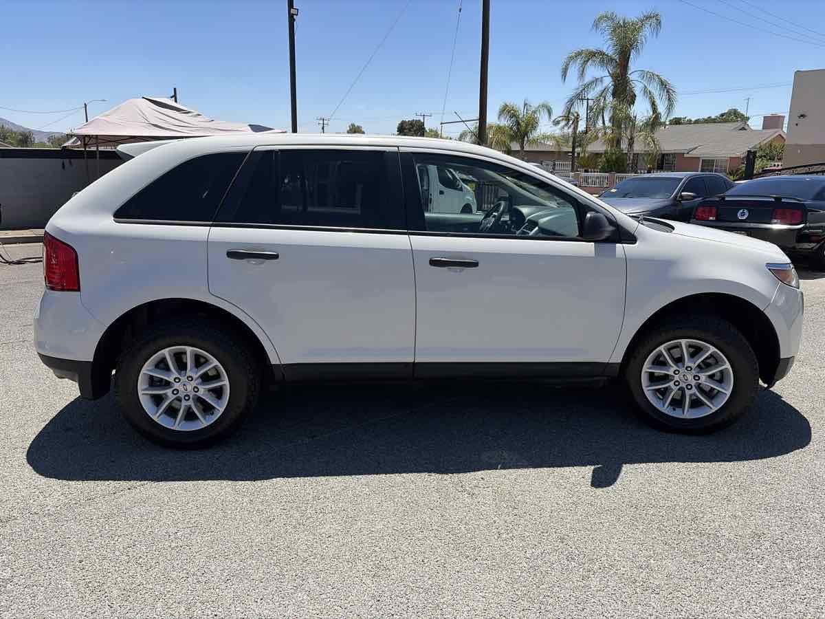 Used 2013 Ford Edge SE FWD image 4