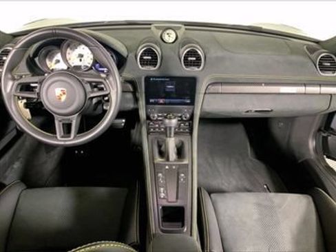 Certified 2024 Porsche 718 Cayman GT4 RS RWD image 12