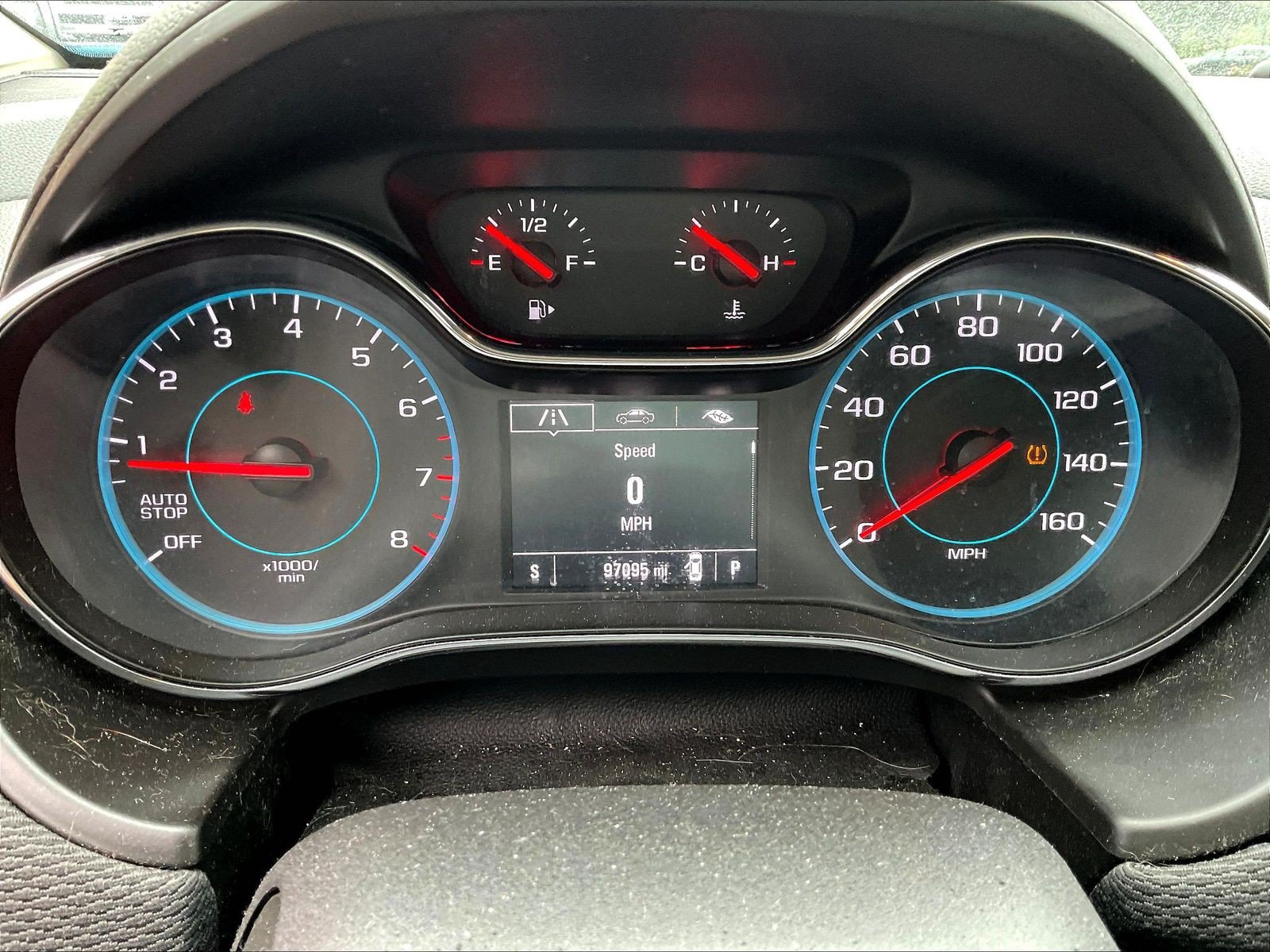 Used 2017 Chevrolet Cruze LT FWD image 14