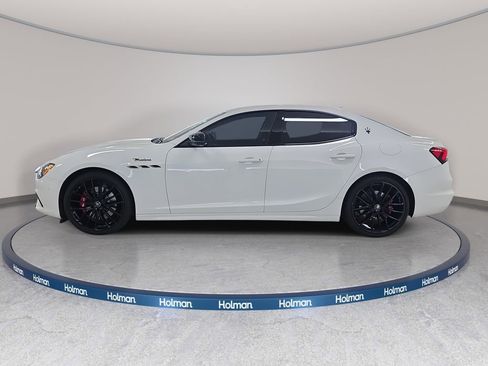Used 2023 Maserati Ghibli Modena image 8