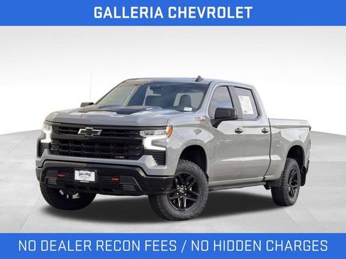 Used 2024 Chevrolet Silverado 1500 LT Trail Boss w/ Convenience Package II image 2