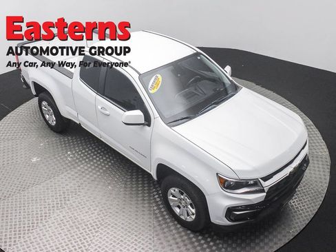 Used 2022 Chevrolet Colorado LT w/ Fleet Safety Package RWD image 3