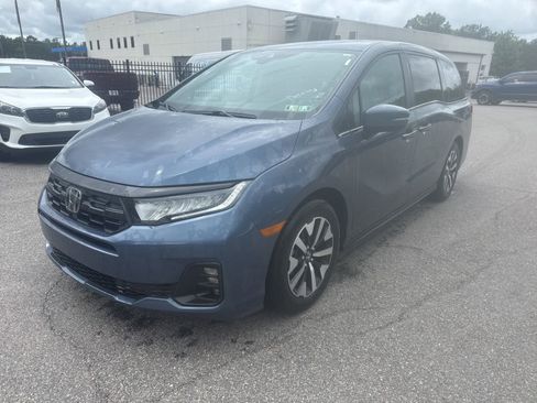 Certified 2025 Honda Odyssey EX-L image 1