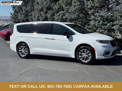 Used 2026 Chrysler Pacifica Limited AWD/4WD image 9