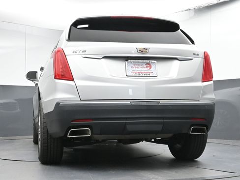 Used 2018 Cadillac XT5 Luxury w/ Driver Awareness Package image 28