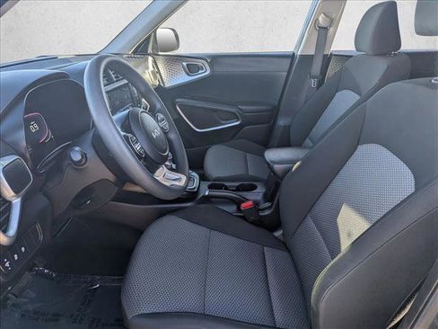 Used 2024 Kia Soul LX w/ Option Group 015 image 10
