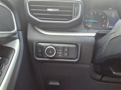 Certified 2023 Ford Explorer XLT w/ Equipment Group 202A image 16