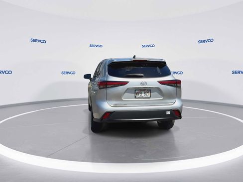 Used 2023 Toyota Highlander L FWD image 6