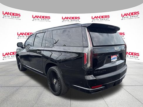 Used 2022 Cadillac Escalade ESV Sport w/ Touring Package AWD/4WD image 5