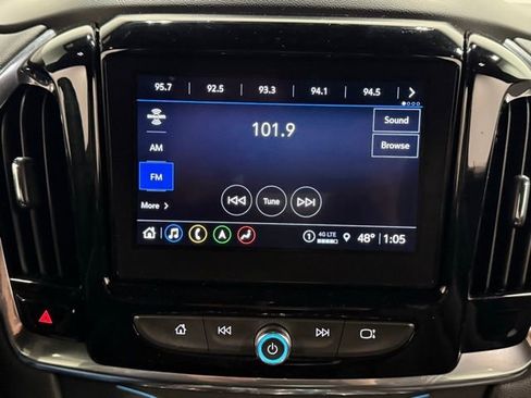 Used 2023 Chevrolet Traverse RS image 25