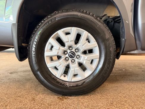 Used 2023 Nissan Frontier SV w/ SV Convenience Package AWD/4WD image 28