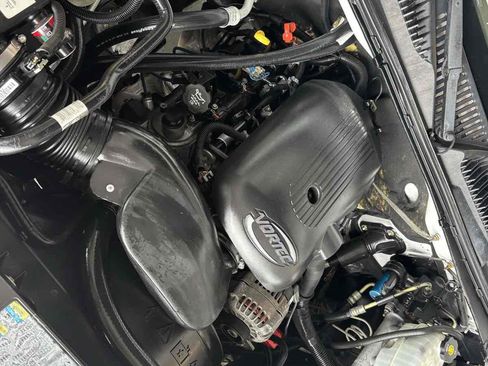 Used 2004 Chevrolet Silverado 2500 W/T RWD image 24