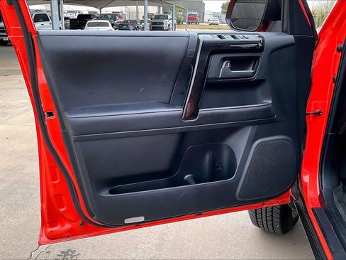 Used 2024 Toyota 4Runner TRD Off-Road Premium w/ Off Road Premium Plus Package AWD/4WD image 25