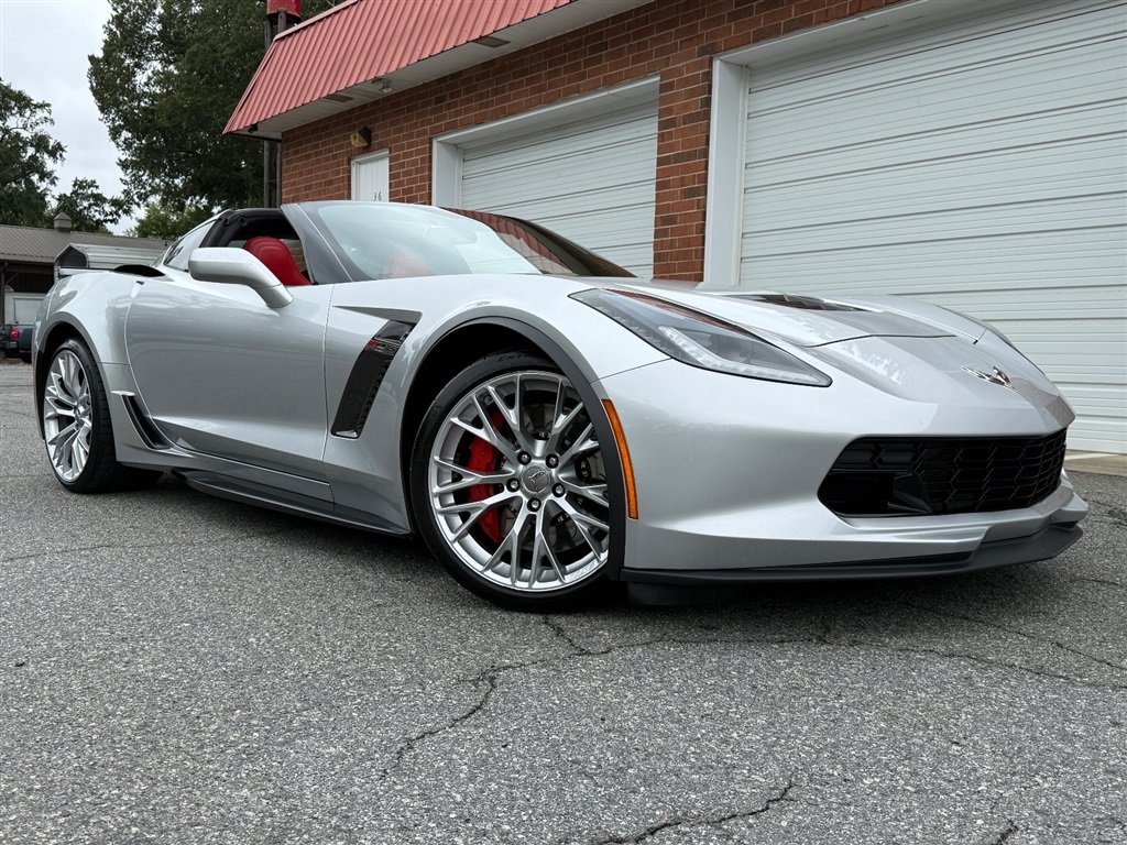 Used 2018 Chevrolet Corvette Z06 w/ Battery Protection Package RWD image 31
