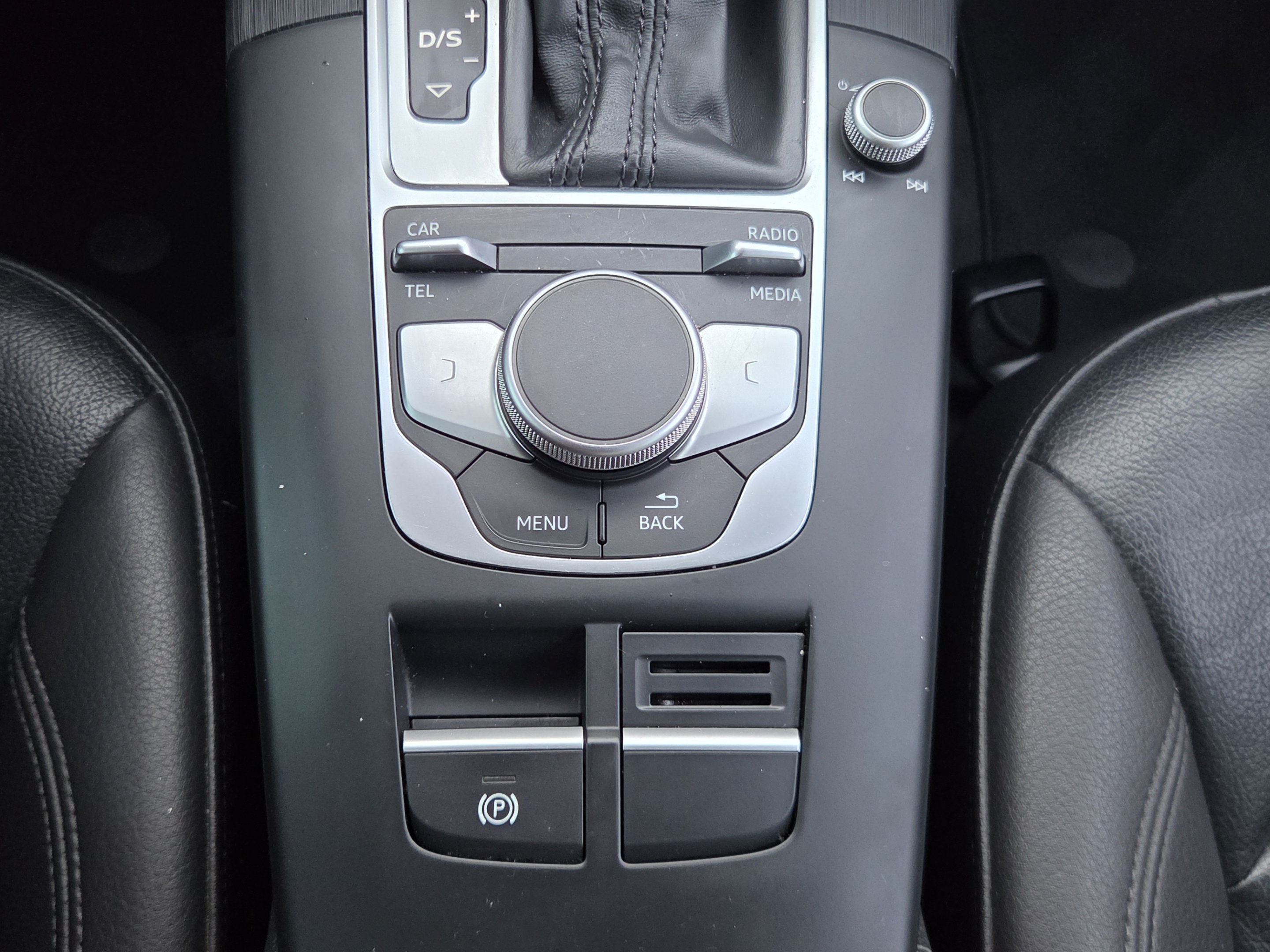 Used 2018 Audi A3 2.0T Premium FWD image 24