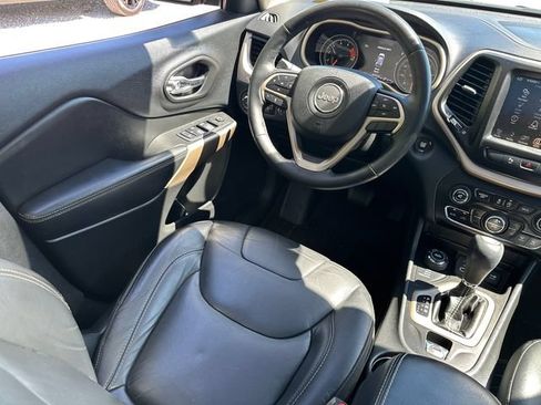 Used 2018 Jeep Cherokee Limited w/ High Altitude Package AWD/4WD image 21