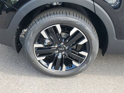 New 2025 Kia Telluride SX w/ SX Captain's Chair Package image 9