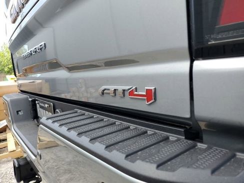 New 2026 GMC Sierra 2500 AT4 w/ AT4 Premium Plus Package AWD/4WD image 9