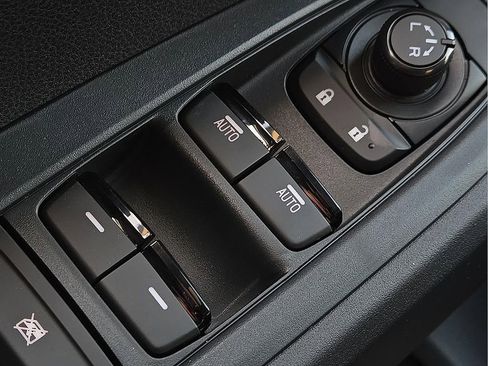 New 2026 Subaru Crosstrek 2.5i Sport AWD/4WD image 18